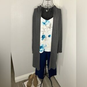 White House Black Market large, sterling and blue printed reversible cami